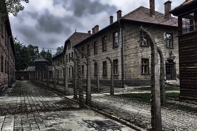 Full-Day Auschwitz-Birkenau and Salt Mine from Krakow - The early start in Krakow: how to make the morning painless