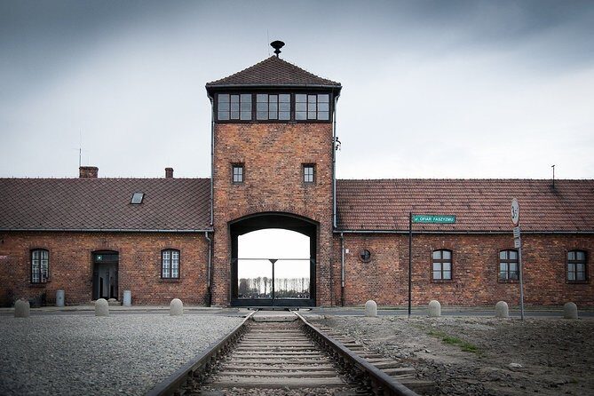 Full-Day Tour of Auschwitz-Birkenau and Salt Mine from Krakow - Who this tour suits best (and who may want to rethink)