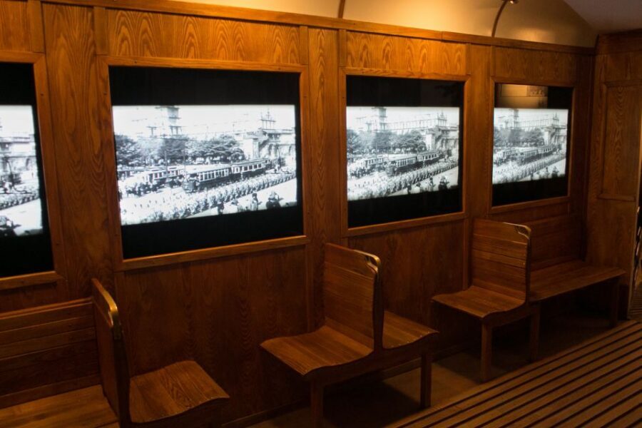 Krakow: Schindler's Factory, Jewish Ghetto & Salt Mine Tour - Key Things You’ll Experience on This Day