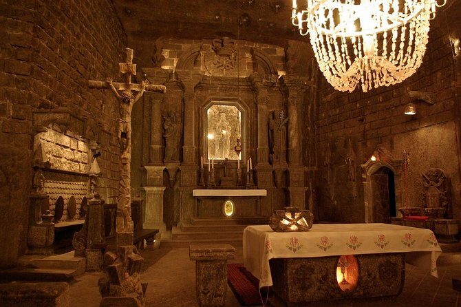 Salt Mine in Wieliczka Guided Tour private chauffeur from Krakow - The Guided Group Tour Setup: Headsets Make a Big Difference